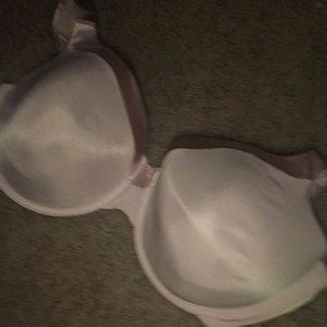 Vanity fair 42D bra